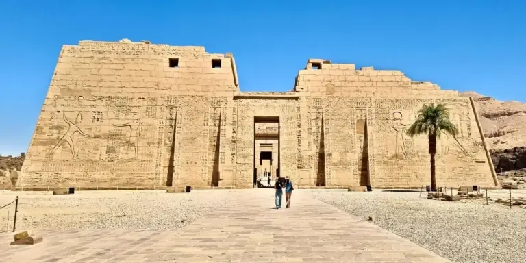 cosa vedere a Luxor in un giorno - Tempio di Habu o tempio di Ramses III