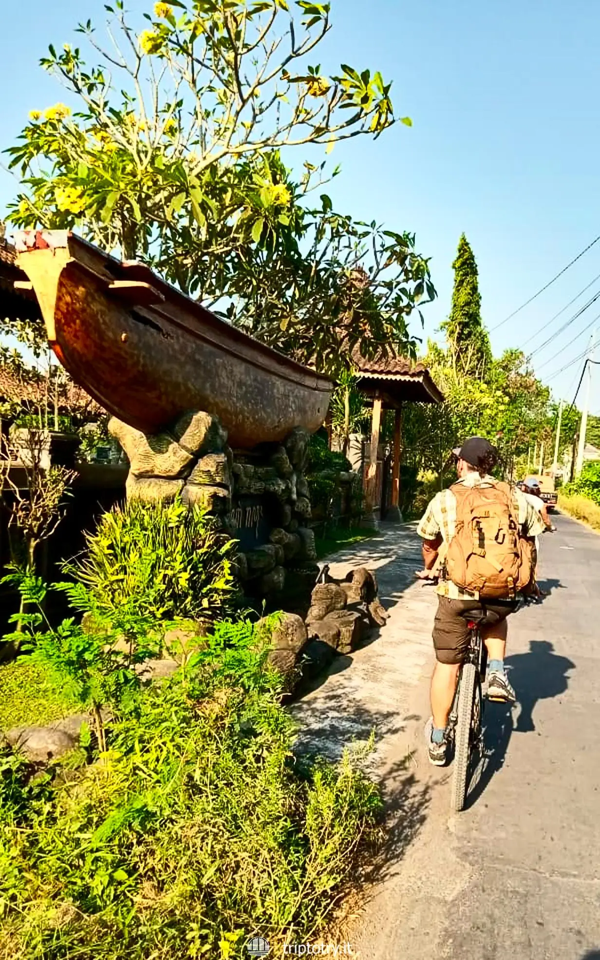 Templi Yogyakarta Borobudur Prambanan - In bicicletta in un villaggio a Giava in Indonesia - Borobudur to Prambanan