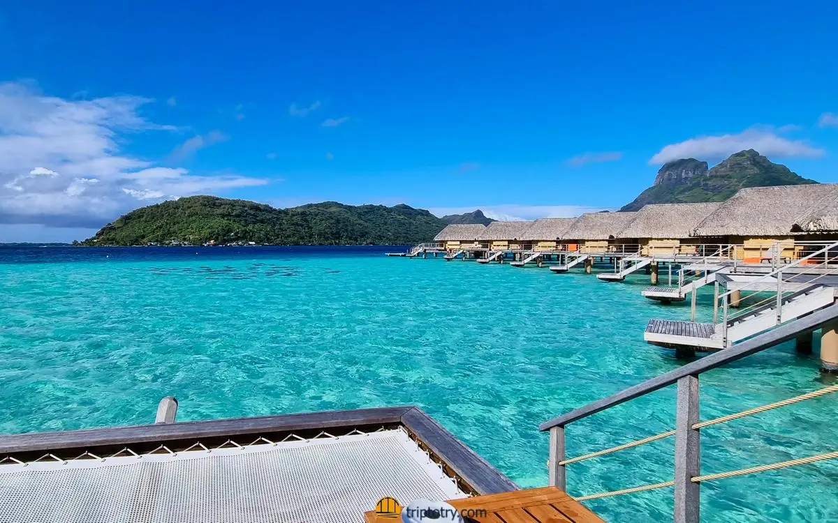 QUANTO COSTA UN VIAGGIO A BORA BORA - resort con bungalow overwater a Bora Bora - how much does it cost to go to bora bora