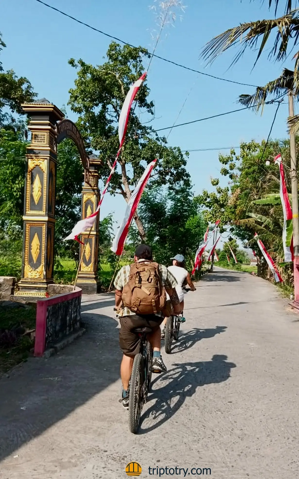 INDONESIA TRAVEL ITINERARY 2 WEEKS - ITINERARIO 15 GIORNI INDONESIA - in bicicletta per i villaggi di Yogyakarta