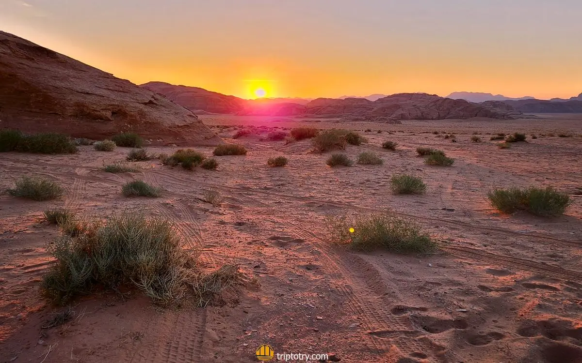 Itinerario di 4 giorni in Giordania: Tramonto nel deserto del Wadi Rum in Giordania