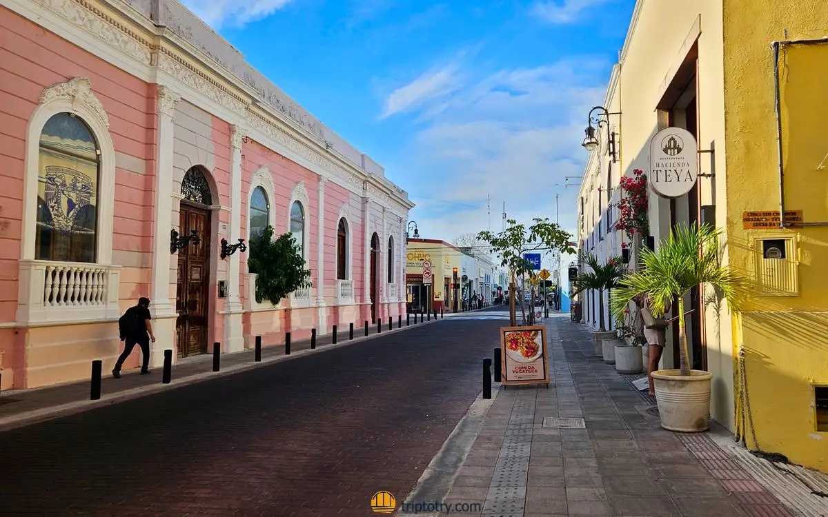 Calle 60, the most famous street in Merida in Yucatan for clubs, shops and nightlife