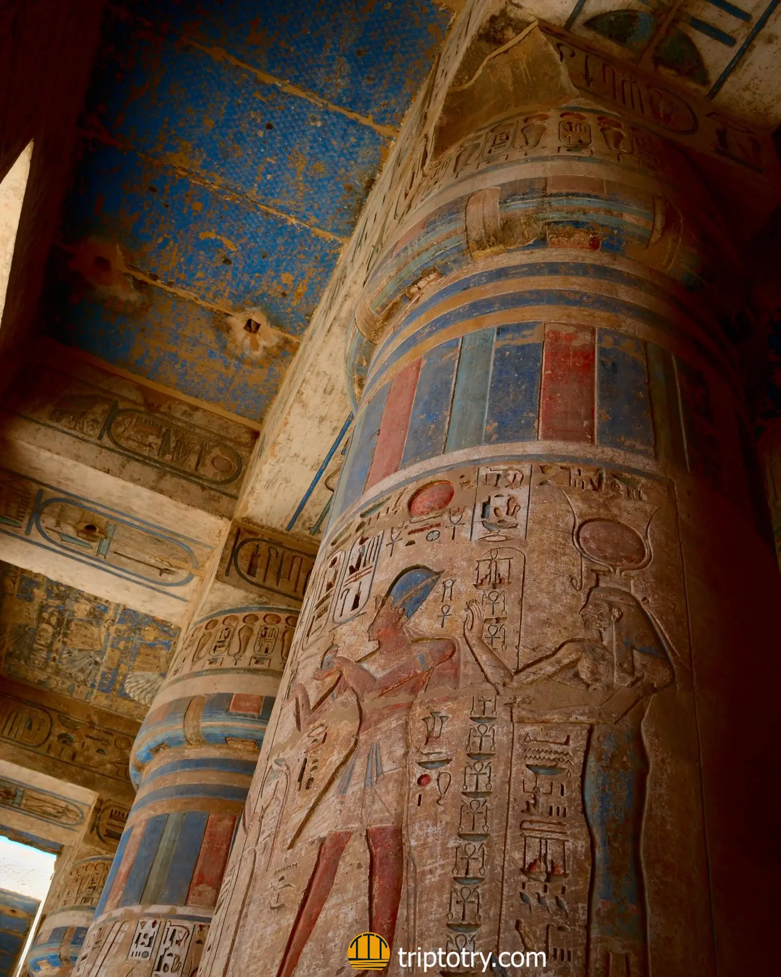 Itinerario Egitto 7 giorni - Tempio di Habu o di Ramses III a Luxor