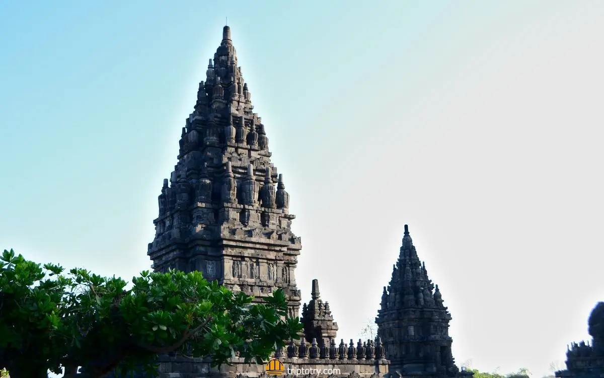 Tempio di Prambanan - dettagli del complesso templare di Prambanan a Yogyakarta in Indonesia