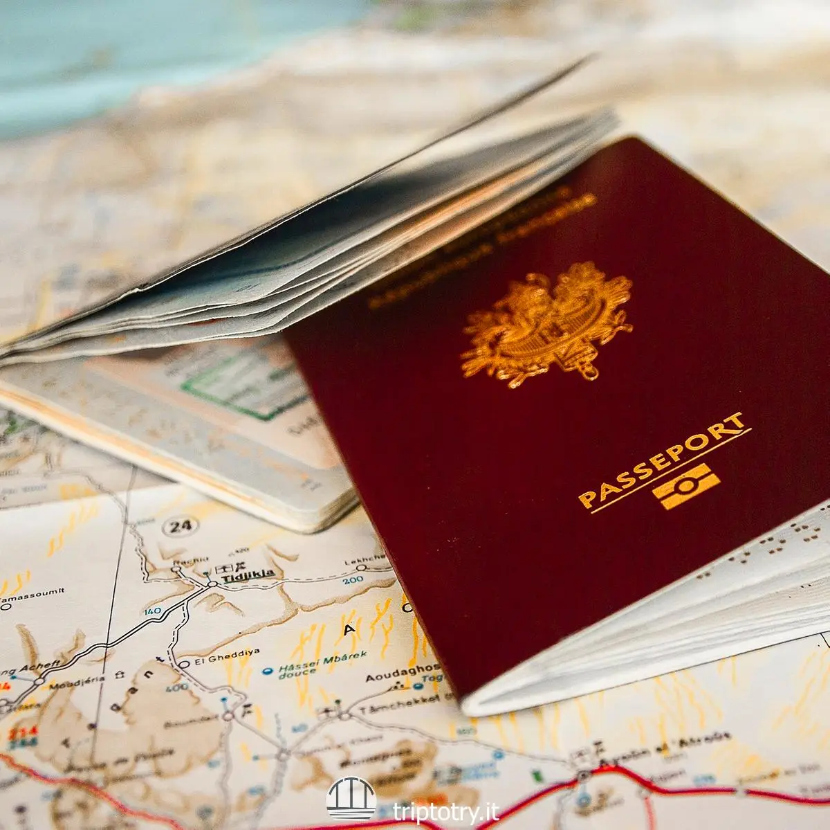 nei viaggi fai da te occorre controllare se servono documenti come il passaporto